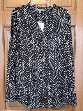NY Collection Petite Black Cream Print Roll Sleeve Blouse NWT